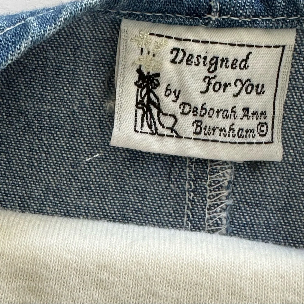 Denim jumper with top.Vintage by Deborah Ann.Painted floral design. - Picture 3 of 7